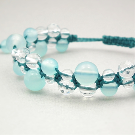 シーブルーカルセドニー×水晶 天然石 編み込みブレスレット